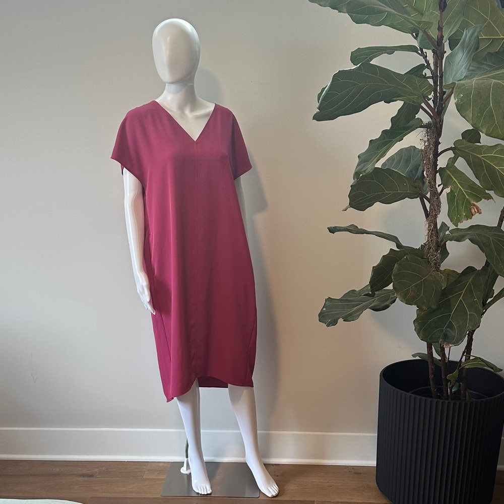 Uniqlo Raspberry V-Neck Midi Dress - Picture 7 of 7